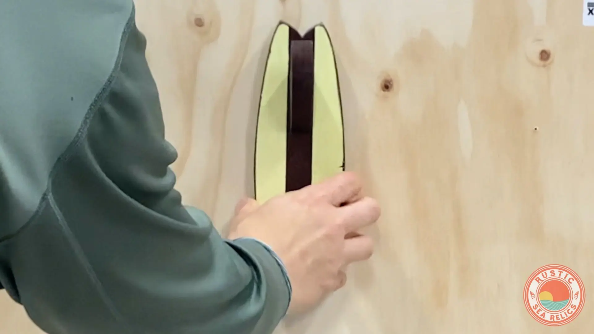 install surfboard towel holder using z clips